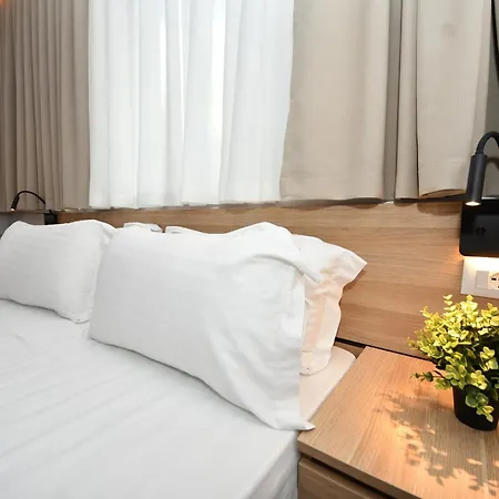 Giulia Center Ξενοδοχείο Τίρανα