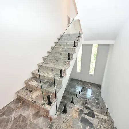 Giulia Center Ξενοδοχείο Τίρανα