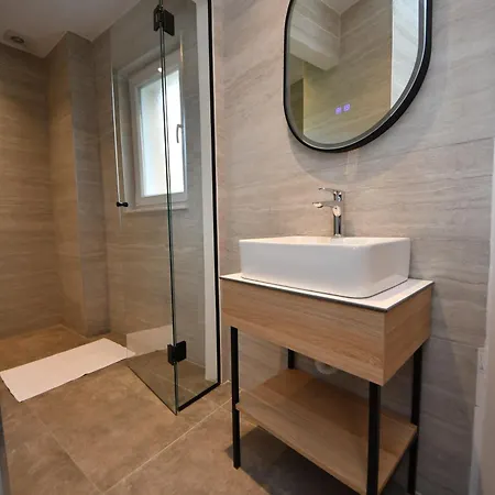 Giulia Center 4* Τίρανα