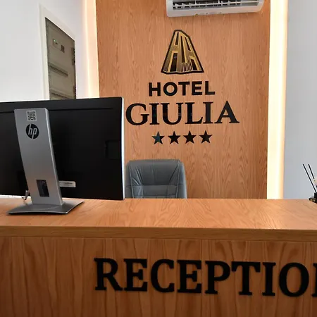 Giulia Center 4* Τίρανα