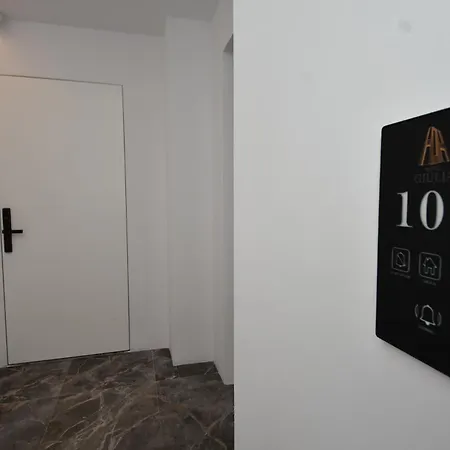 Giulia Center 4* Τίρανα