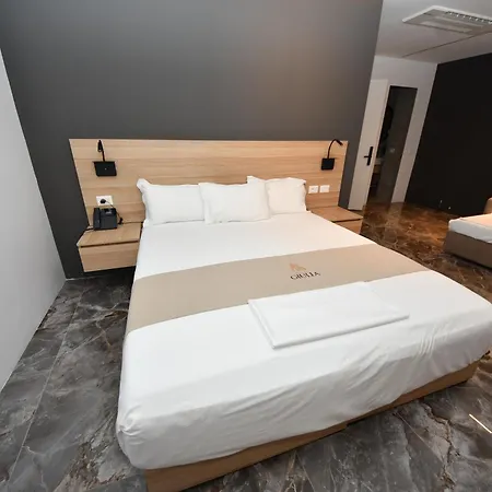 Giulia Center Τίρανα